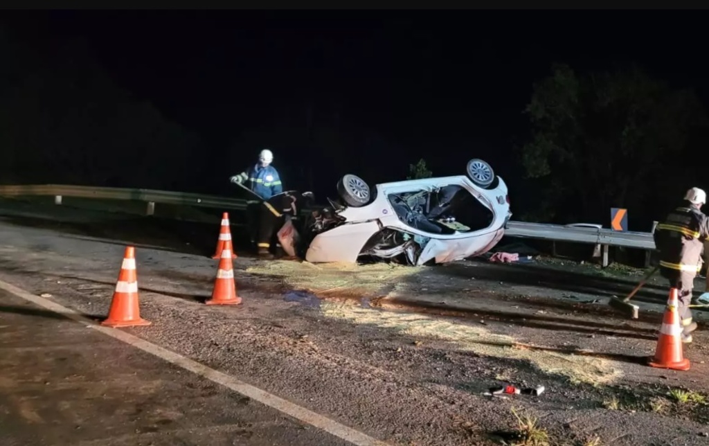 Grave acidente na BR-116 deixa um morto e quatro feridos