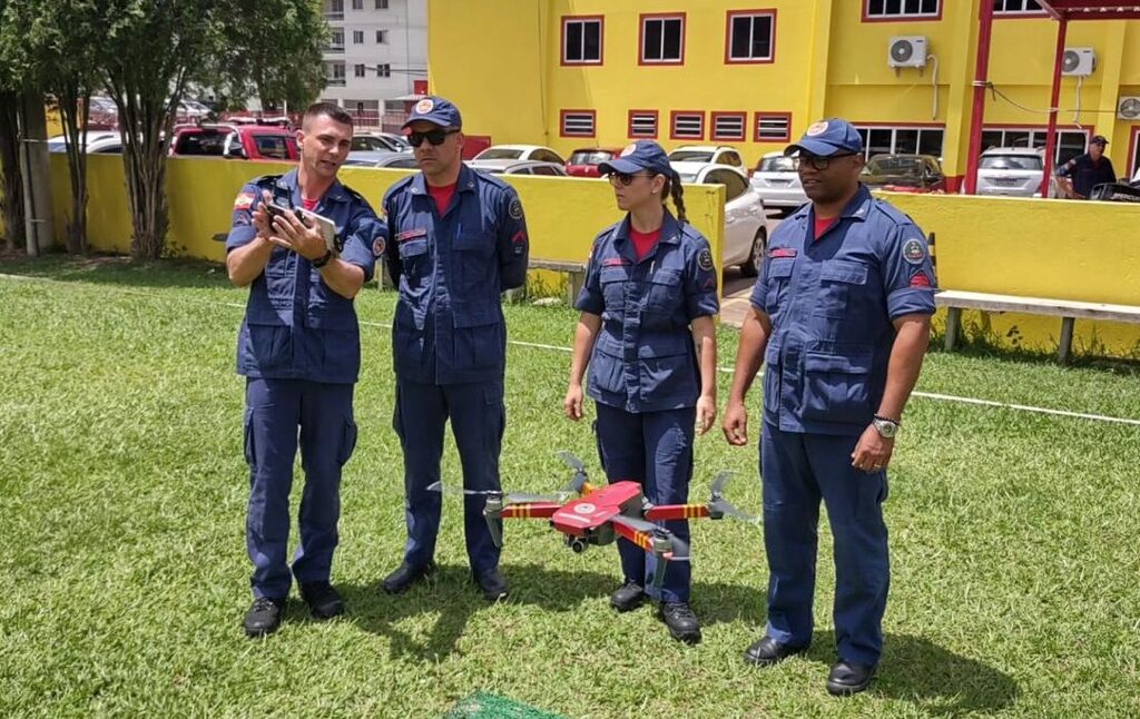 Bombeiros concluem capacitação para uso de drones em operações de emergência em Rio do Sul