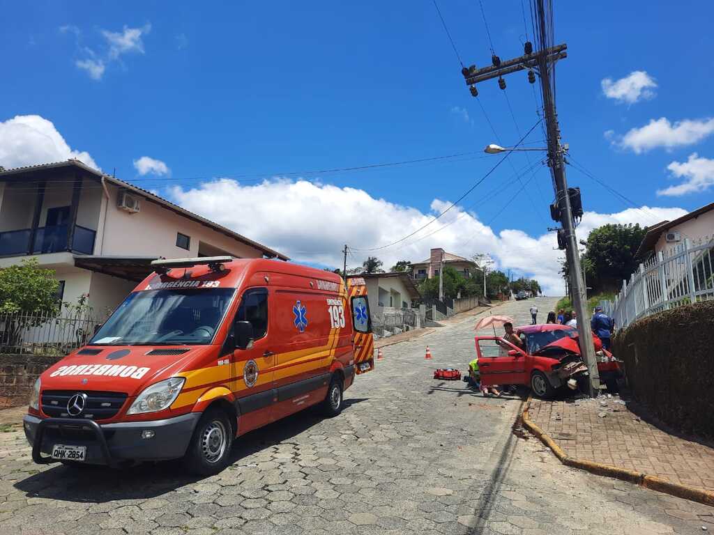 Acidente de trânsito em Rio do Sul deixa três feridos