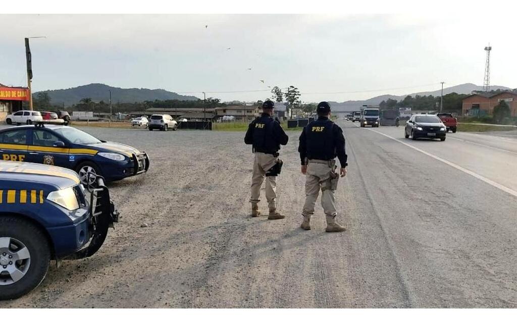 PRF divulga balanço da Operação Proclamação da República em SC