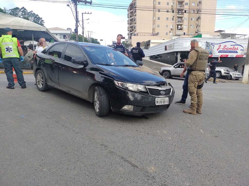 Colisão entre veículos deixa três feridos em Ituporanga