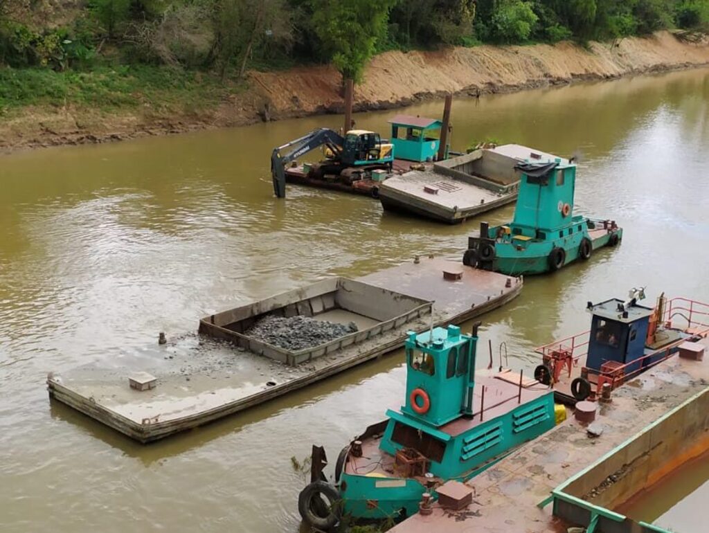 Obras de desassoreamento do Rio Itajaí-Açú será encerrada neste domingo em Rio do Sul