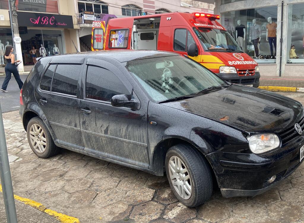 Criança fica ferida em acidente entre carro e bicicleta em Ituporanga